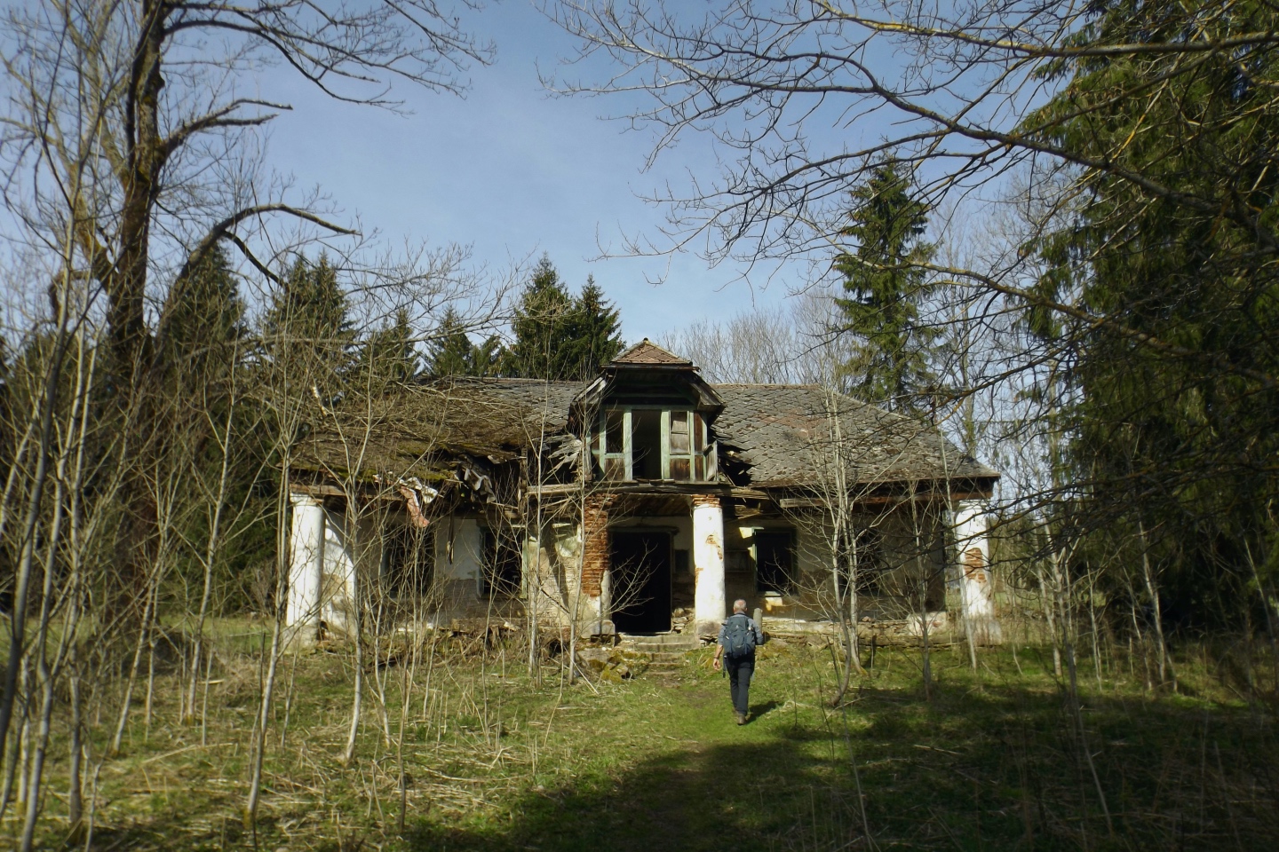 Nimmer richtig fit - das Haus des früheren Böhmerwaldapothekers
